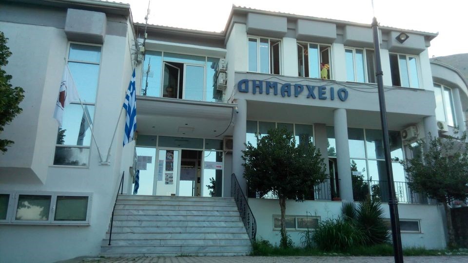 Δέκα προσλήψεις προσωπικού στον Δήμο Φαρκαδόνας
